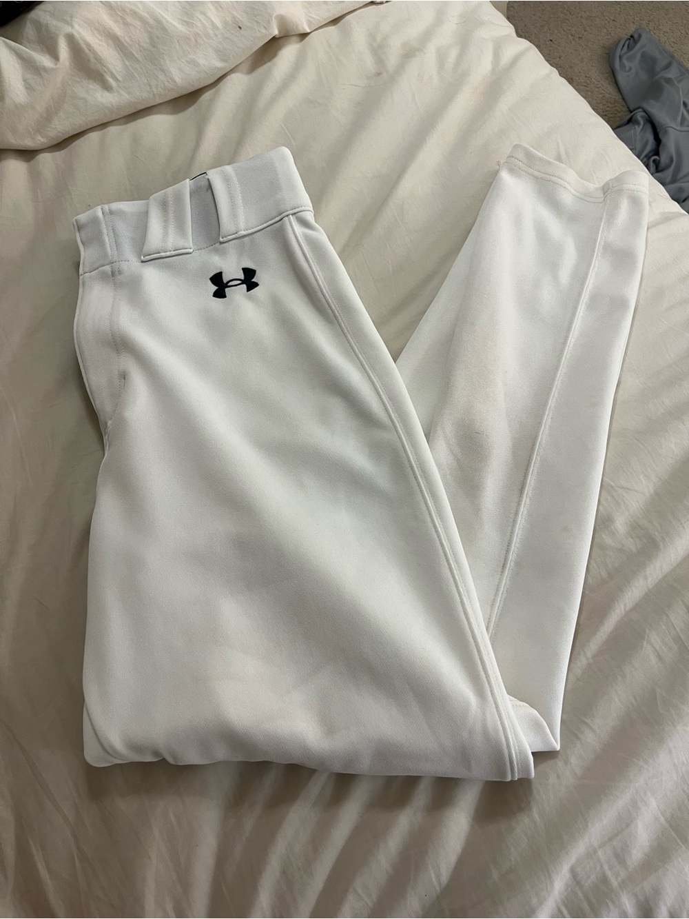 Under Armour White and Black Baseball Pants - Loose Fit